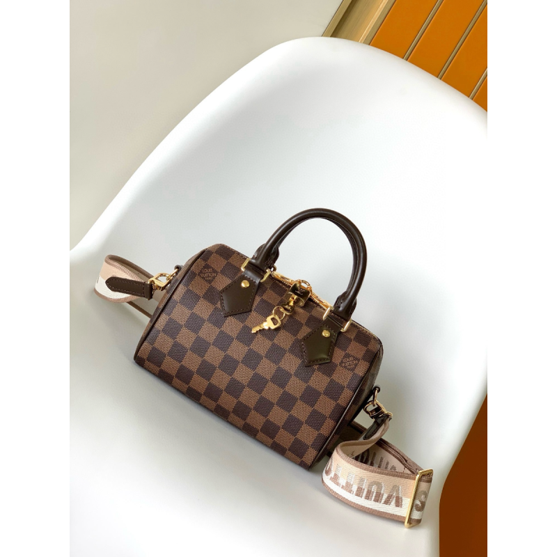 N40489 Speedy 20 mit Schulterriemen