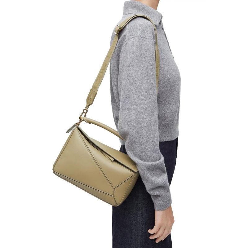 Loewe Small Puzzle in Smooth Calfskin 